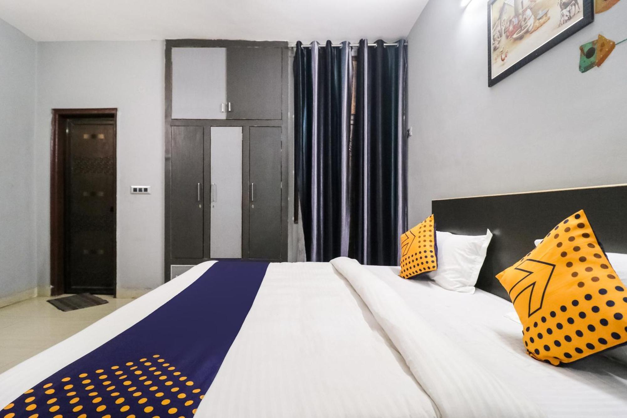 Hotel O Sunrise Guest House Gurgaon Exterior photo